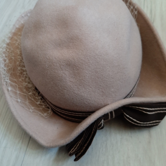 Vintage tags on jaqueline hat - Picture 5 of 5